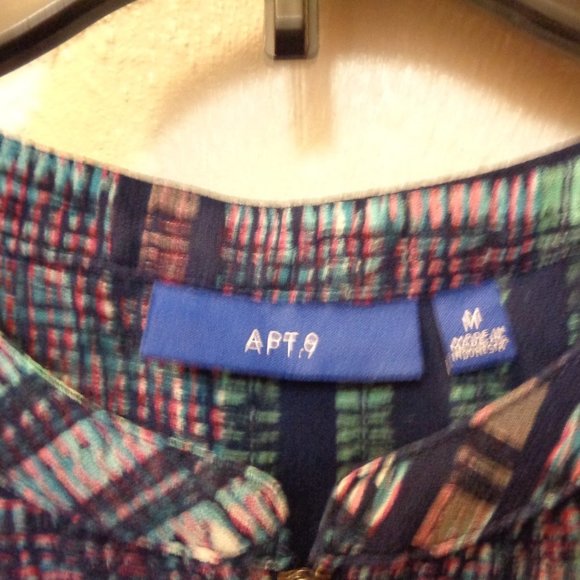 APT. 9 Tank Top With Zipper Size Medium - Picture 6 of 10